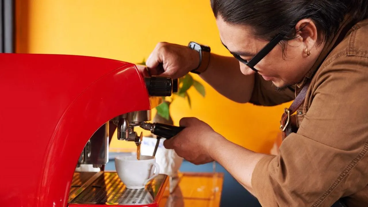 How to properly prepare a car for painting?